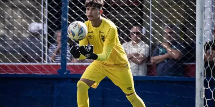 Filho de Eliza Samúdio, Bruninho é dispensado da base do Athletico Paranaense por indisciplina