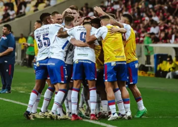 Flamengo é surpreendido pelo Fortaleza no Maracanã e perde a liderança do Brasileirão
