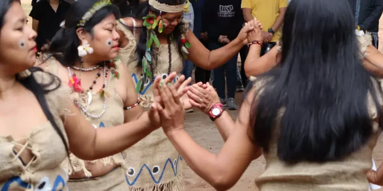 Aldeia estreia turismo ‘bate e volta’ com dança, artesanato e comida em Miranda