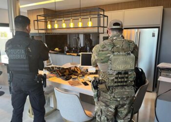 Polícia Federal realiza operação contra tráfico de drogas e lavagem de dinheiro em Corumbá