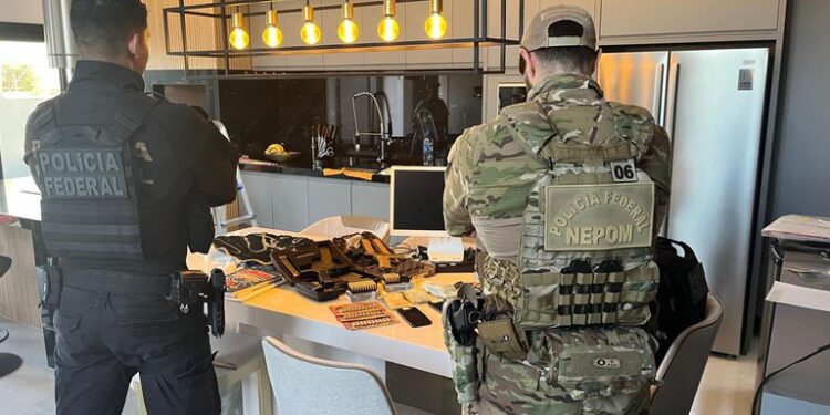 Polícia Federal realiza operação contra tráfico de drogas e lavagem de dinheiro em Corumbá