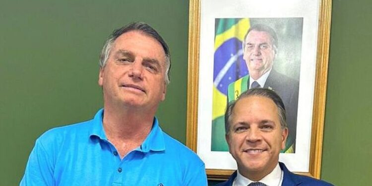 Em visita a Bolsonaro, Coronal David confirma apoio do PL a Beto Pereira