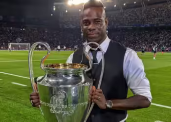Balotelli quer jogar no Corinthians; saiba quanto o italiano pede de salário