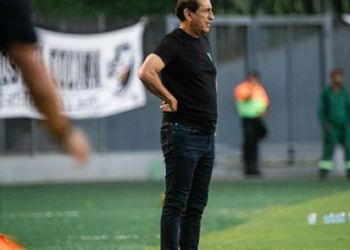 Acertado com Corinthians, Ramón Diaz deve comandar primeiro treino na quinta-feira