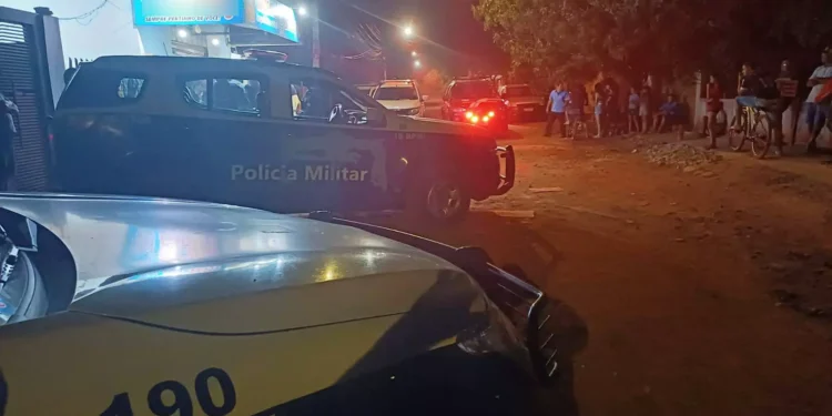 Pistoleiro com colete balístico executou rapaz dentro de mercado de Campo Grande com 14 tiros