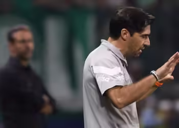 Desculpas e ‘orgulho’ de Abel não disfarçam. Eliminação para o Botafogo marca pior campanha do técnico na Libertadores