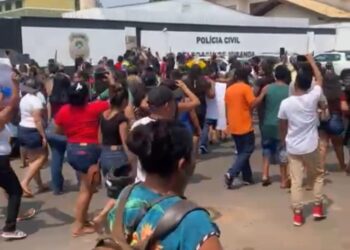 Em Miranda indígenas protestam contra o racismo e pedem respeito a sua história