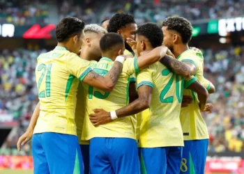 Até Dorival confessou. Não se iludiu com a goleada sobre o frágil Peru. Com dois pênaltis infantis para o Brasil. Vitória obrigatória