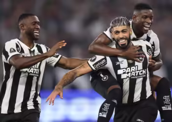 Botafogo atropela Peñarol e encaminha sua primeira final de Libertadores