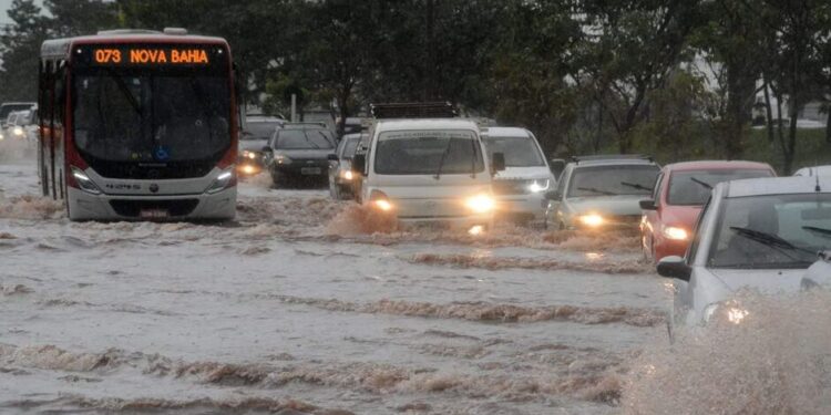 Mato Grosso do Sul recebe alerta de temporais com ventos de até 100km/h