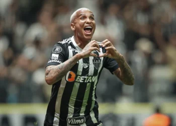Deyverson brilha, e Atlético domina o River Plate na semi da Libertadores