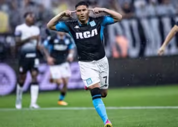 Yuri Alberto brilha. Mas Ramón Díaz erra e facilita ao Racing sair de Itaquera com o empate. E ainda entrega: Giovane não quer renovar