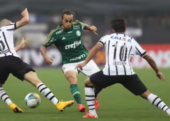 Valdivia, ex-Palmeiras, é preso por denúncia de crime sexual