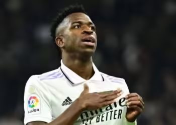 Vini Jr é um dos dez jogadores mais bem pagos do mundo; veja lista