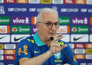 Dorival Júnior confirma escalação da seleção para jogo contra Venezuela na quinta-feira