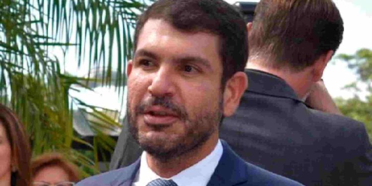 Família aciona Jamilson na justiça para saber o que deputado fez com dinheiro de Jamil Name