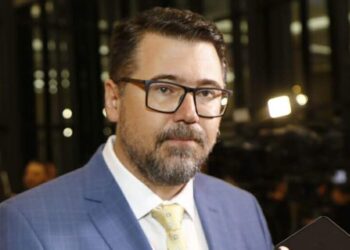 Deputado de MS sugere PEC para acabar com feriados no Brasil
