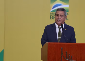 Polícia Federal prende o ex-ministro Walter Braga Netto