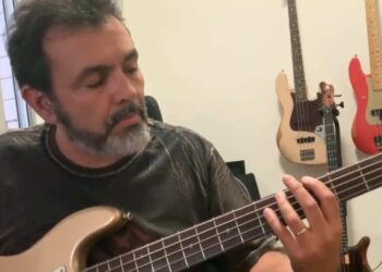 Morre Renato Tommaso, baixista do Jota Quest, aos 54 anos