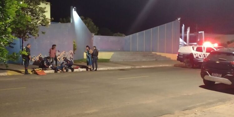 Desentendimento em praça termina com homem esfaqueado em Camapuã