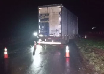 Quatro morrem em grave acidente após aquaplanagem na MS-306 em Cassilândia