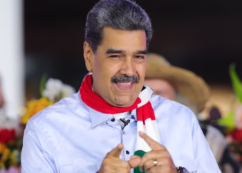 Sem Lula e com embaixadora brasileira, Maduro toma posse nesta sexta sob esquema militar