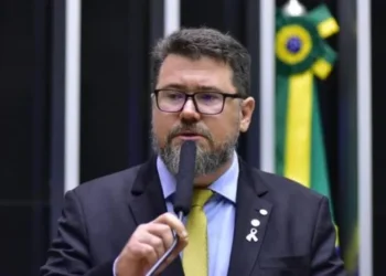 Pollon faz apelo para governador de MS para imposto sobre manejadores