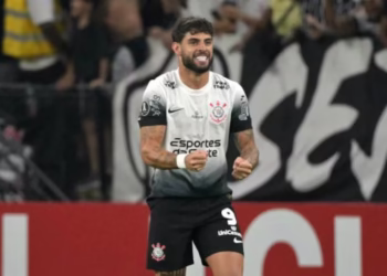 Yuri Alberto brilha no final, Corinthians supera sufoco e se classifica na Libertadores