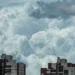 Típico de verão, fim de semana será de muita chuva e calor de até 35°C em cidades de MS