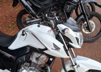 Polícia Militar aborda motociclista por direção perigosa em Dois Irmãos do Buriti