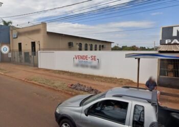 Homem nu sai de motel e invade igreja em Campo Grande