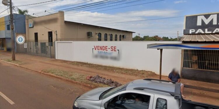 Homem nu sai de motel e invade igreja em Campo Grande