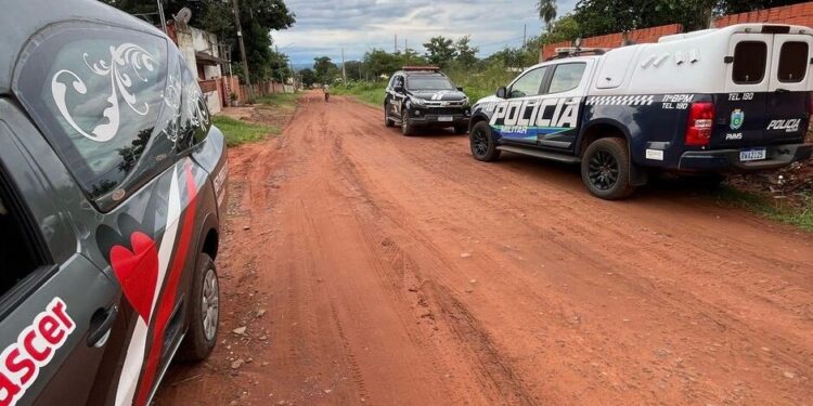 Homem mata ex-companheira a facadas em Nioaque