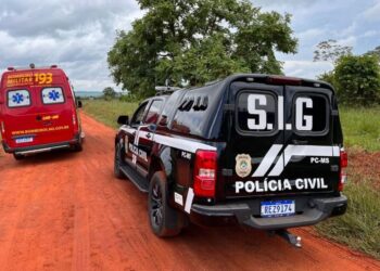 Filho é executado a tiros em frente ao pai por grupo com uniforme militar em Paranhos