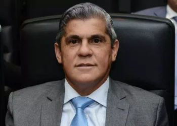 Waldir Neves ‘some’ e juiz pede informações sobre tornozeleira eletrônica