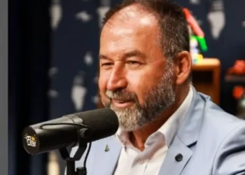 Impeachment de Augusto Melo é aprovado e presidente do Corinthians é afastado