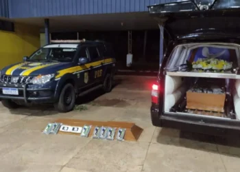 Traficante de MS usa caixão e certidão de óbito para transportar R$ 4 milhões em cocaína