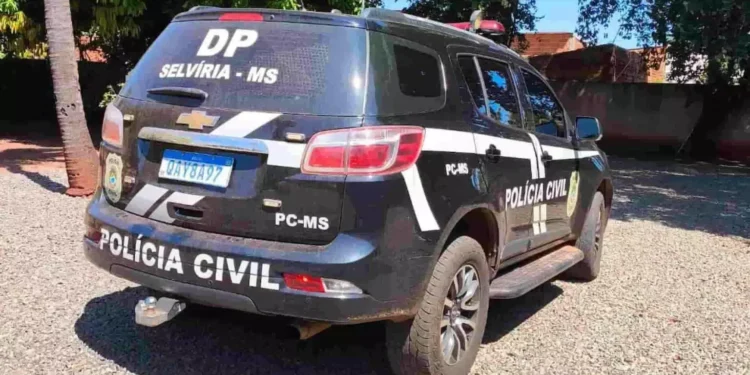 Briga por caixa de som acaba com homem assassinado a facadas em carvoaria de MS