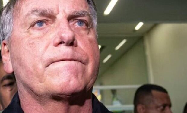Tornozeleira antecipa afastamento de Bolsonaro do palco político e amplia pressão na sucessão