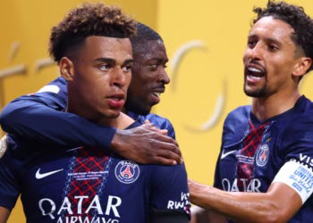 PSG vence o Bayern e vai à semifinal do Mundial em jogo com lesão grave e expulsões