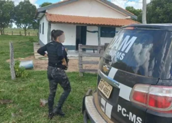 Homem agride companheira, mantém em cárcere privado e é preso em Coxim