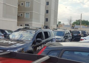 Polícia Federal deflagra operação contra tráfico de drogas em condomínios de Campo Grande