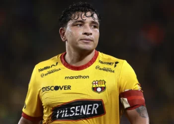Ex-Fluminense, lateral Mario Pineida é morto a tiros no Equador