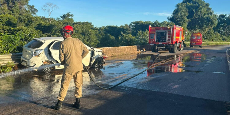 Veículo sai da pista e colide contra ponte na MS-339 entre Miranda e Bodoquena