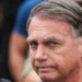 Bolsonaro segue sem previsão de alta, apesar de melhora clínica
