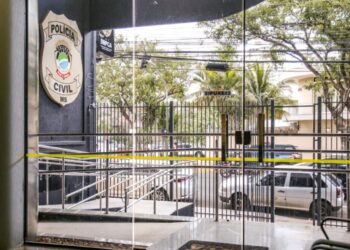 Presa mãe que acobertou estupro da filha e recebeu dinheiro em troca