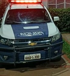 Dupla ameaça bombeiro na porta de casa em Nova Andradina: ‘duvida que tô armado?’