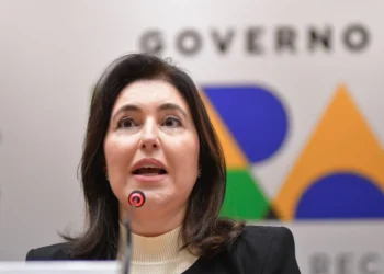 Simone Tebet deixa MDB e se filia ao PSB para disputar Senado em SP