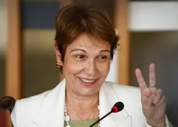 Valdemar sugere Tereza Cristina como possível vice em chapa de Flávio Bolsonaro para 2026