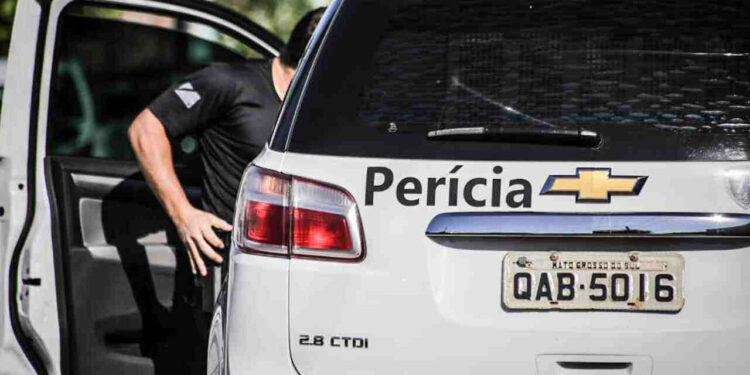 Polícia encontra casal morto e investiga feminicídio seguido de suicídio em Eldorado
